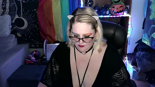 Kinky Witch online show from 06-19-26, 06:03