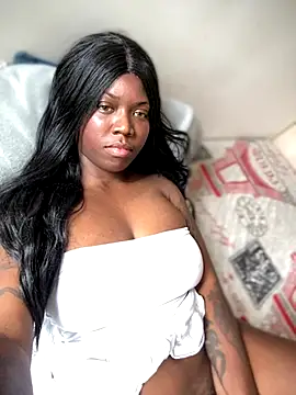 Alexia 24 online show from 11-20-25, 05:57