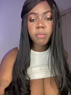 Snapshot of Alexia_24 chatting on 06-27-26, 04:07 Alexia 24 online show from 06-27-26, 04:07