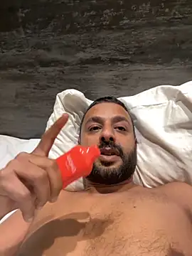 Snapshot of anaahmed30 chatting on 12-04-25, 10:31 anaahmed30 online show from 12-04-25, 10:31