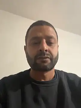 Snapshot of anaahmed30 chatting on 04-06-26, 10:11 anaahmed30 online show from 04-06-26, 10:11