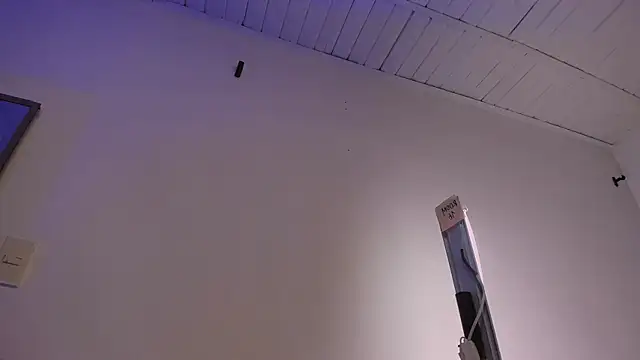 Snapshot of revenmiller_ chatting on 02-16-26, 07:34 revenmiller online show from 02-16-26, 07:34