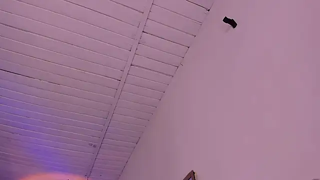 Snapshot of revenmiller_ chatting on 02-19-26, 07:44 revenmiller online show from 02-19-26, 07:44