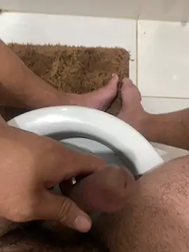 Snapshot of emerdal chatting on 02-13-26, 12:27 emerdal online show from 02-13-26, 12:27