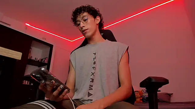 velvet skyn online show from 10-08-25, 04:03