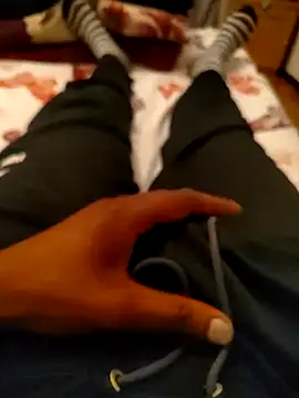 Snapshot of kulliguy chatting on 09-19-25, 08:13 kulliguy online show from 09-19-25, 08:13