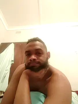 Snapshot of kulliguy chatting on 10-28-25, 08:41 kulliguy online show from 10-28-25, 08:41