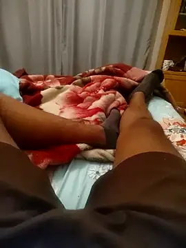 Snapshot of kulliguy chatting on 10-11-25, 05:47 kulliguy online show from 10-11-25, 05:47