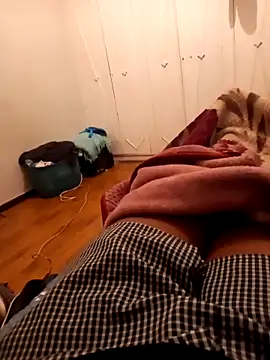 Snapshot of kulliguy chatting on 03-06-26, 05:52 kulliguy online show from 03-06-26, 05:52