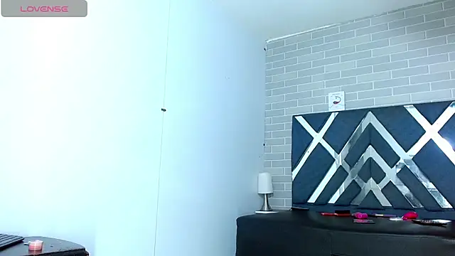 Raven Doll19 online show from 10-16-25, 04:32