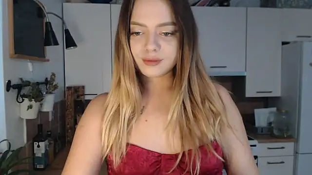 Snapshot of BuffyxLUST chatting on 11-27-25, 08:37 BuffyxLUST online show from 11-27-25, 08:37