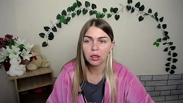 Magic Katarina  online show from 09-15-25, 06:36