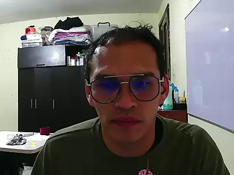 DOBLEWYOSK69G online show from 09-09-25, 03:49