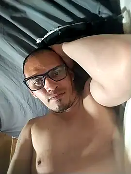 Snapshot of DOBLEWYOSK69G chatting on 02-07-26, 05:04 DOBLEWYOSK69G online show from 02-07-26, 05:04