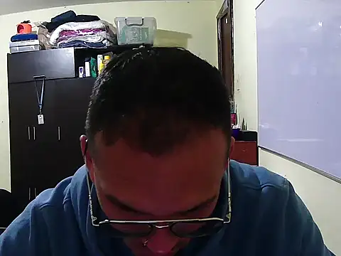 DOBLEWYOSK69G online show from 09-18-25, 03:53