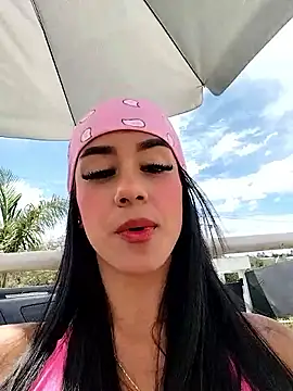 Juliana Xander online show from 10-30-25, 03:09