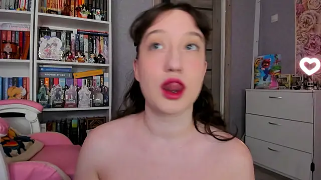 Snapshot of minionka chatting on 02-05-26, 12:01 minionka online show from 02-05-26, 12:01