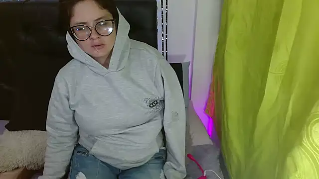 KrystalAdams online show from 10-13-25, 09:44