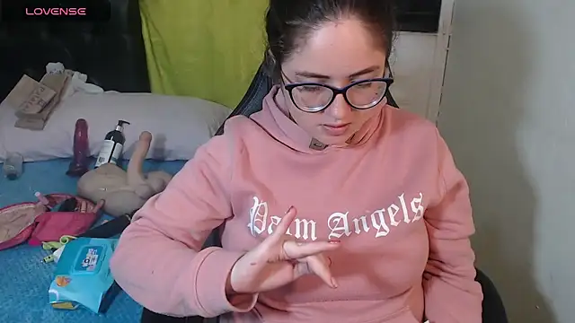 KrystalAdams online show from 04-25-26, 01:36