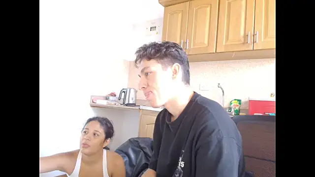 Snapshot of Aria_Arthur chatting on 10-15-25, 12:24 Aria Arthur online show from 10-15-25, 12:24