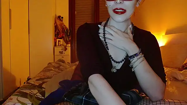 refem9 online show from 12-18-25, 07:18