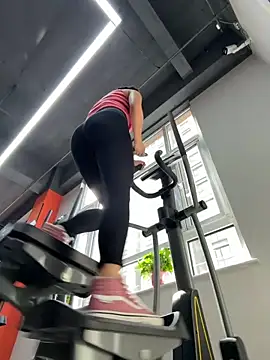 Ninazhang online show from 03-03-26, 05:25