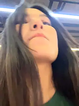 Ninazhang online show from 10-26-25, 02:34