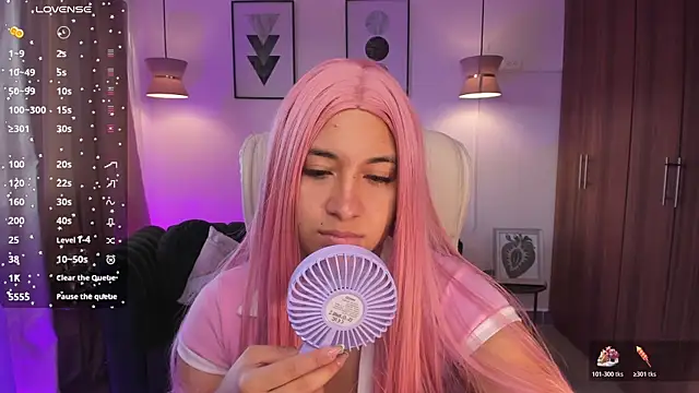 DANDARA THOM online show from 11-15-25, 11:36