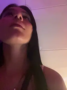 Vaneza G1 online show from 05-24-26, 04:56