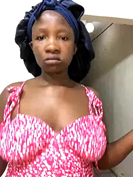 Snapshot of MissREAHx chatting on 10-14-25, 07:14 MissREAHx online show from 10-14-25, 07:14