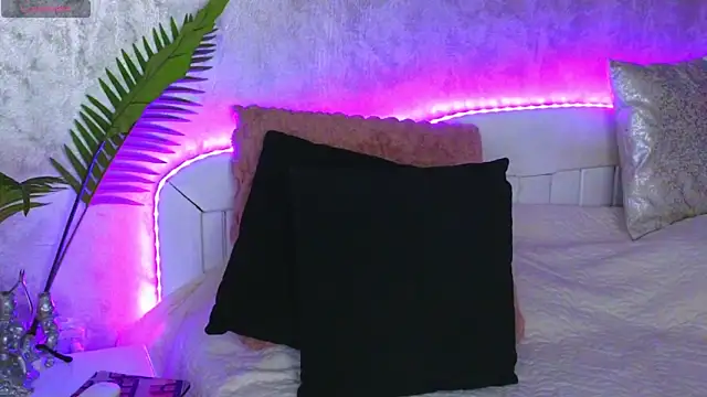 Aelorya online show from 11-27-25, 05:35