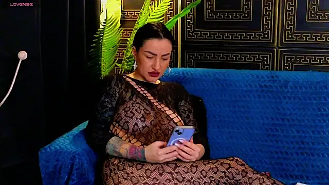 Aelorya online show from 01-12-26, 04:58