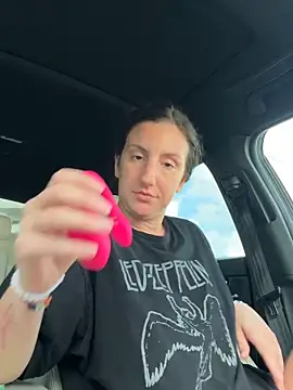 sweetsirenn online show from 10-07-25, 12:50