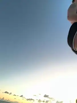 sweetsirenn online show from 10-21-25, 11:09