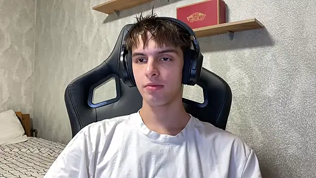 Snapshot of elliot_scott chatting on 10-01-25, 07:40 elliot scott online show from 10-01-25, 07:40