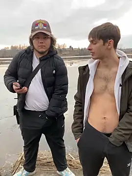 Snapshot of elliot_scott chatting on 10-22-25, 10:47 elliot scott online show from 10-22-25, 10:47