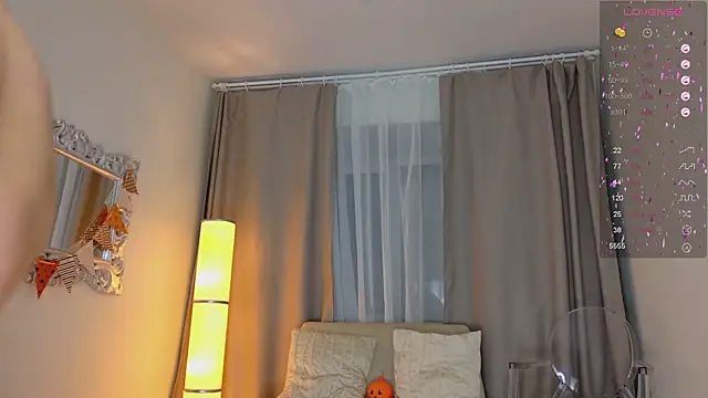 Lex Smith online show from 10-26-25, 01:33