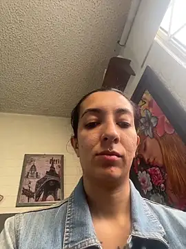 SALOME KORLAND online show from 10-16-25, 07:00