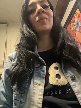 SALOME KORLAND online show from 10-29-25, 11:42