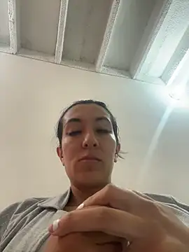 SALOME KORLAND online show from 11-13-25, 08:02