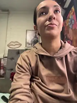 SALOME KORLAND online show from 04-08-26, 07:37