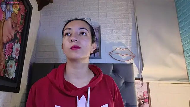 SALOME KORLAND online show from 10-11-25, 03:57