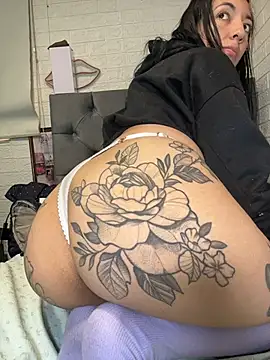 SALOME KORLAND online show from 11-15-25, 05:17