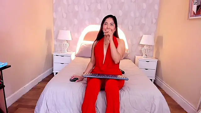 isabella milf  online show from 03-14-26, 07:20