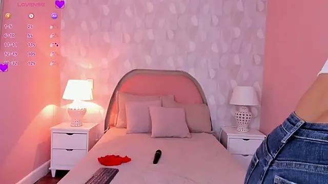 isabella milf  online show from 04-05-26, 07:09