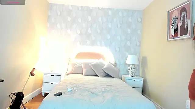 isabella milf  online show from 03-08-26, 12:08