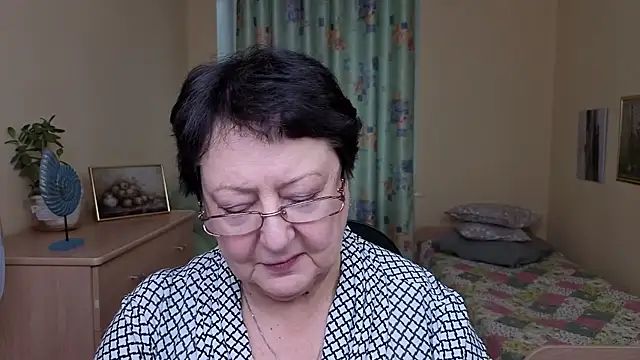 Margo Moll online show from 12-05-25, 07:40