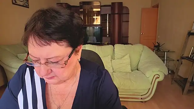 Margo Moll online show from 02-19-26, 12:13