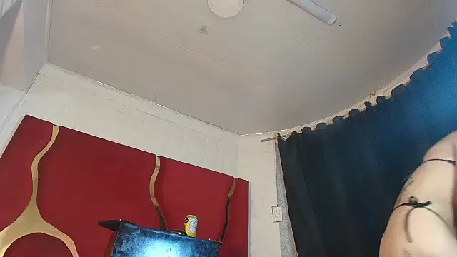 chaniesmith69x online show from 04-11-26, 05:04