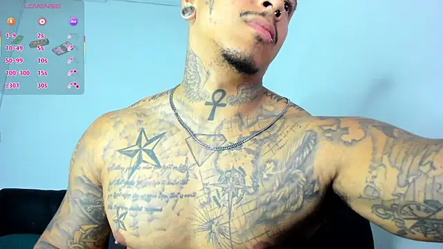 Snapshot of David_tatto1 chatting on 06-26-26, 02:17 David tatto1 online show from 06-26-26, 02:17